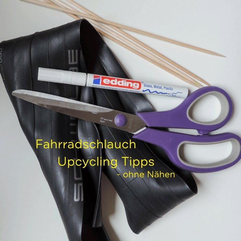 Alter Fahrradschlauch mit Schere, Marker und Holzstäbchen, Titelbild: Fahrradschlauch Upcycling Tipps ohne Nähen.