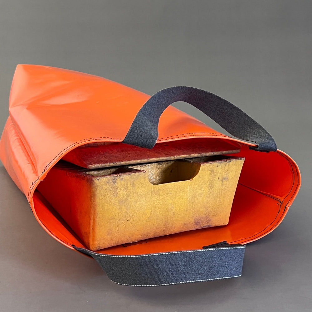 Rago Tasche orange mit Auffahrkeilen - Planentasche als Wohnmobil-Zubehör