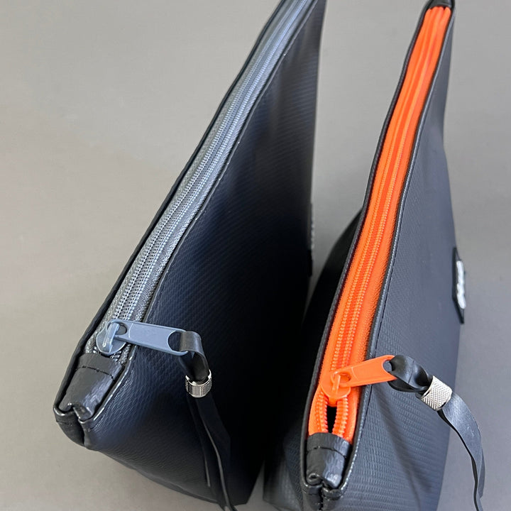 Dalby Kulturbeutel Farbvarianten aus LKW-Plane - Upcycling-Waschtaschen von tjuub