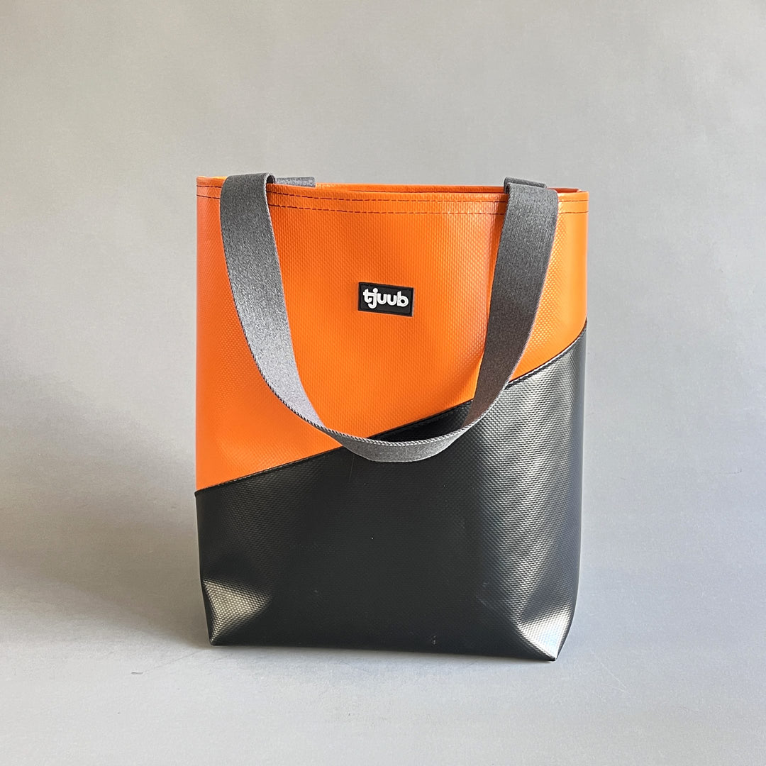 Lassen Tasche orange-schwarz ohne Reißverschluss - zweifarbige Planentasche von tjuub