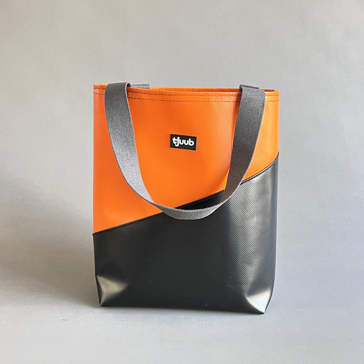 Lassen Tasche orange-schwarz ohne Reißverschluss - zweifarbige Planentasche von tjuub
