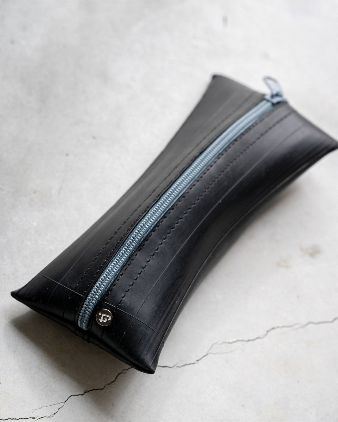 Mäppchen aus Fahrradschlauch - upcycling Stifteetui schwarz